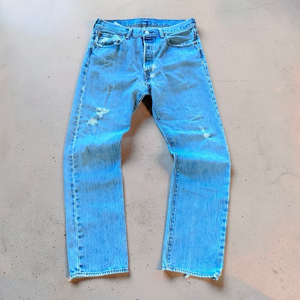 Levi's 501 Mens 32x30 Blue Jeans Distressed Repaired Button Fly Denim
